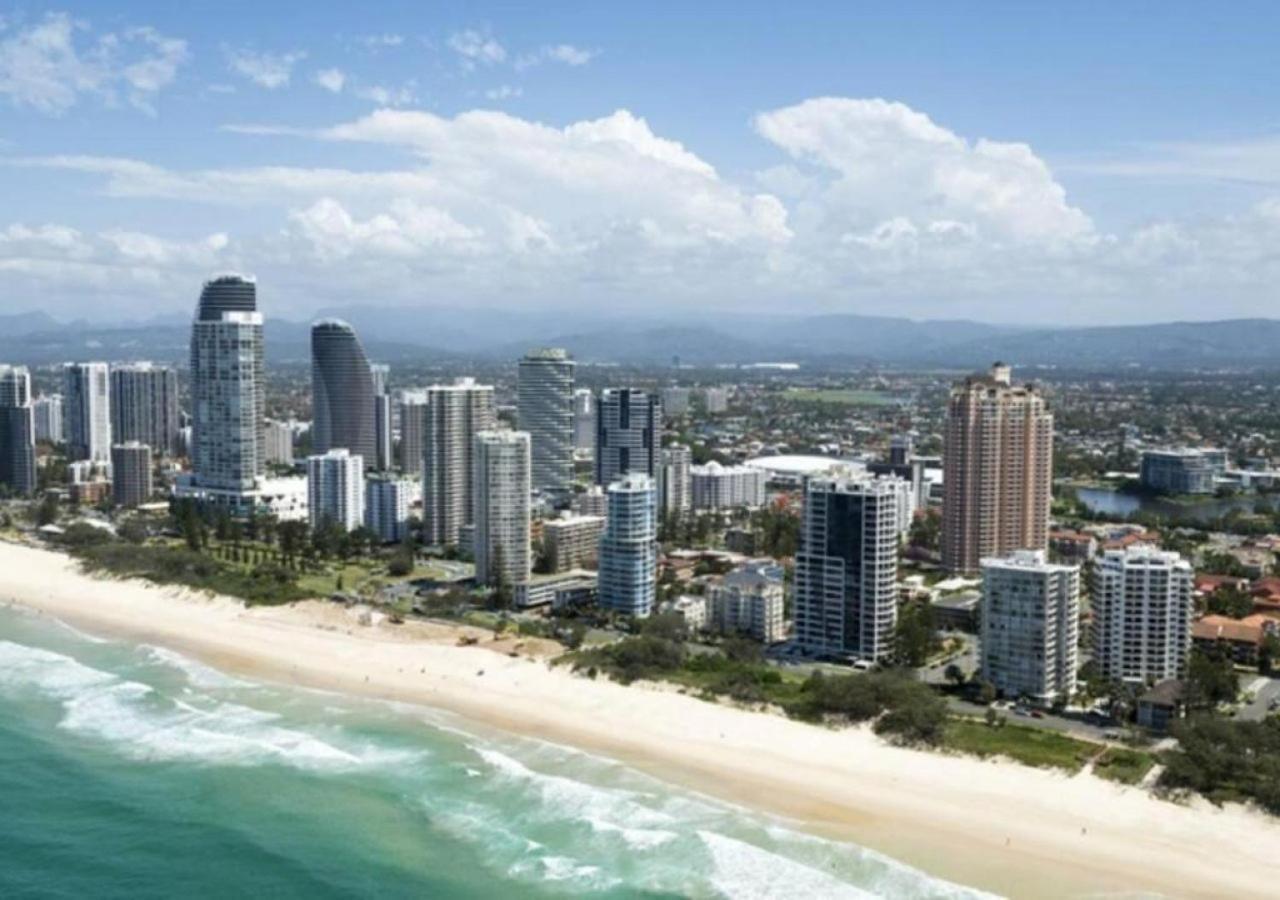 Location Location Location - Broadbeach :) Gold Coast Exterior foto